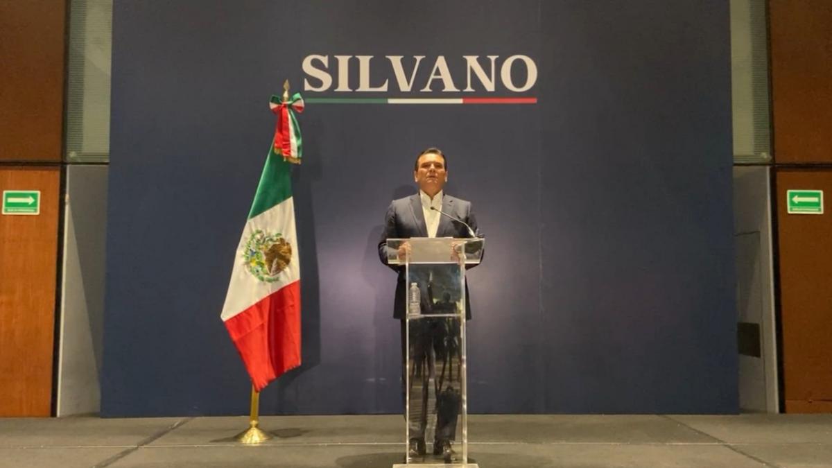 Silvano se destapa; 68 de sus afines... inhabilitados