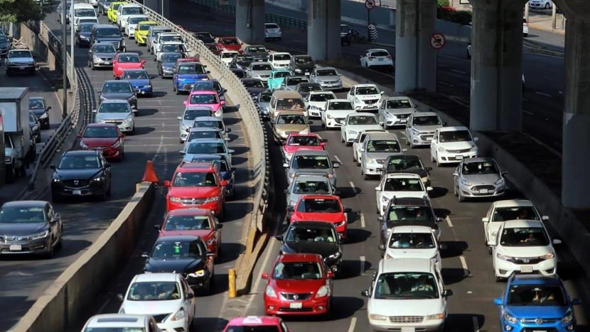 Hoy No Circula en CDMX. Estos autos no transitan este 1 de mayo