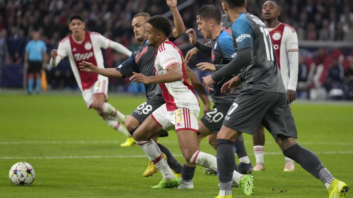 Napoli vs Ajax: Dónde y a qué hora ver EN VIVO el partido de la Champions League