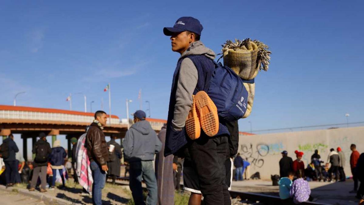 Migrantes venezolanos protestan en Ciudad Juárez por segundo día consecutivo