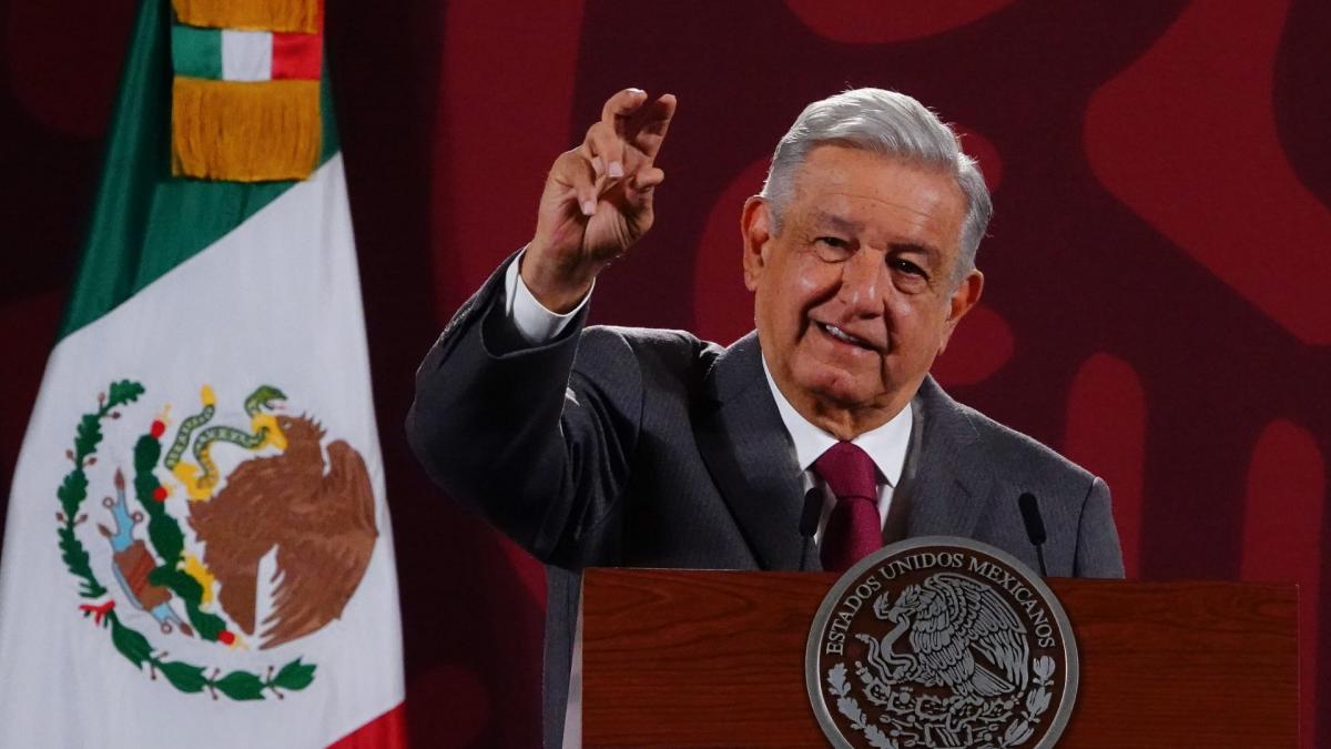 AMLO respalda a la CNDH y rechaza desaparición del INE