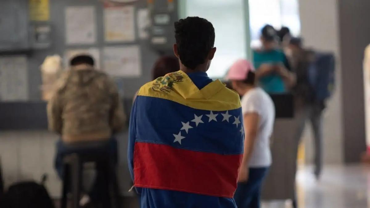 Inicia implementación de nuevo esquema de migración a EU para venezolanos