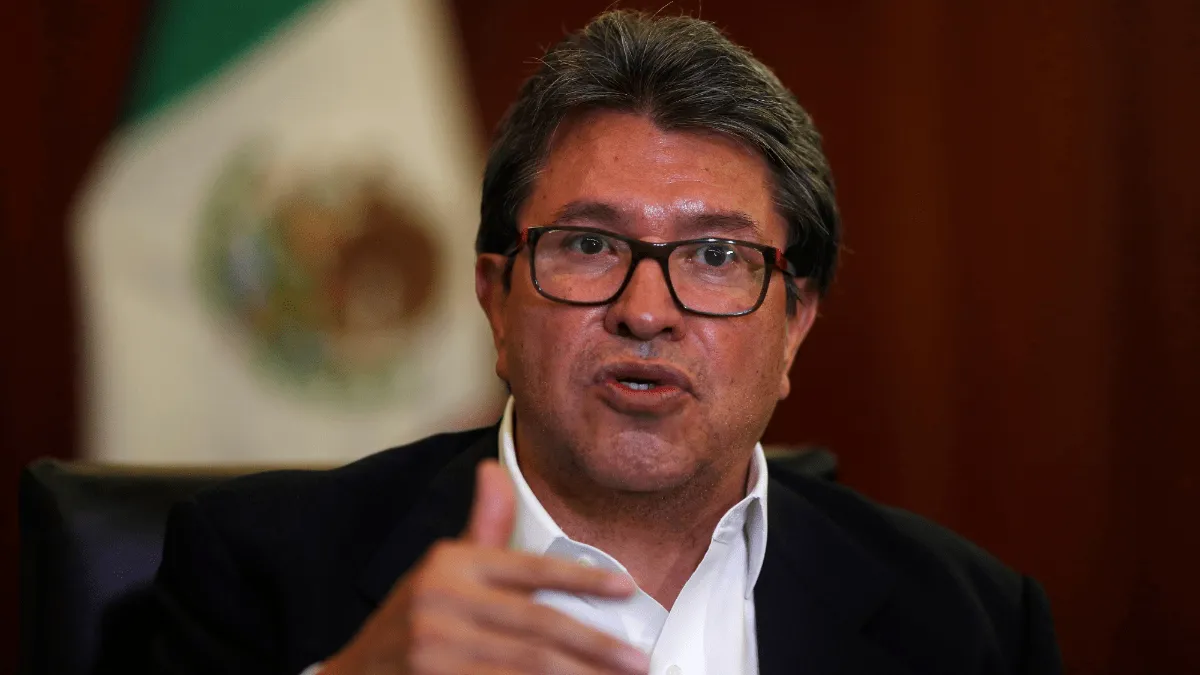 Ricardo Monreal acude a la FGR; “voy a entrevistarme con el fiscal y ver otras cosas", señala