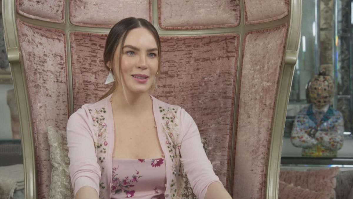 Belinda enloquece al internet con FOTO de cuando era bebé