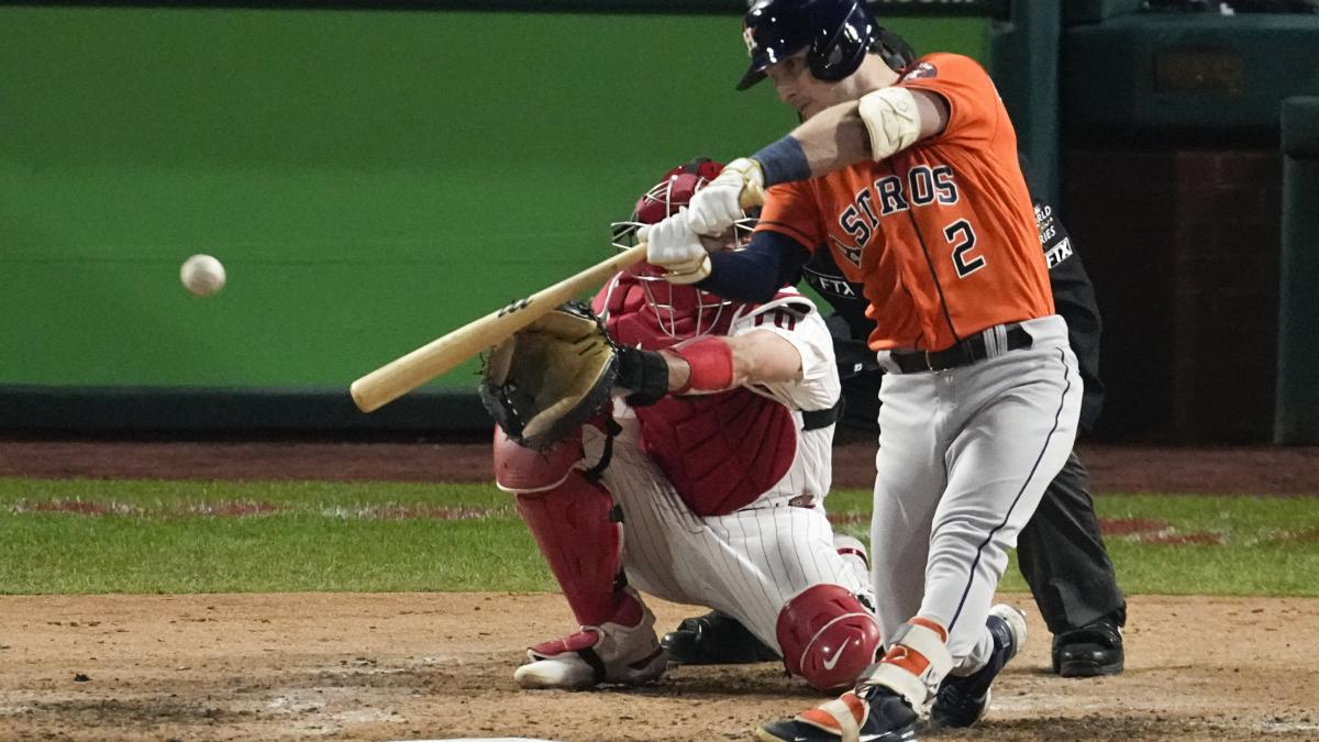 Astros iguala Serie en juego sin hit ni carrera