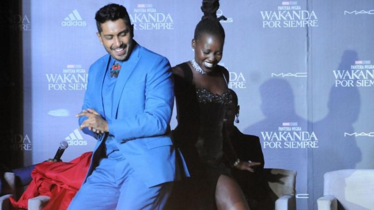 Tenoch Huerta revela sus cumbias favoritas durante premiere de Black Panther: Wakanda Forever