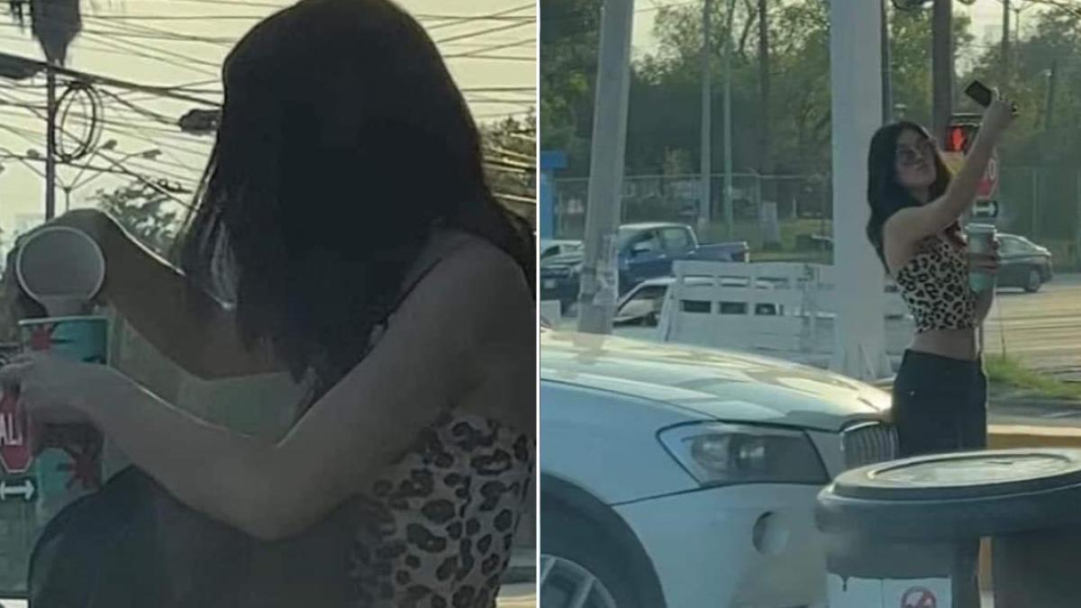 Joven vacía café de Oxxo en un vaso de Starbucks para tomarse una selfie