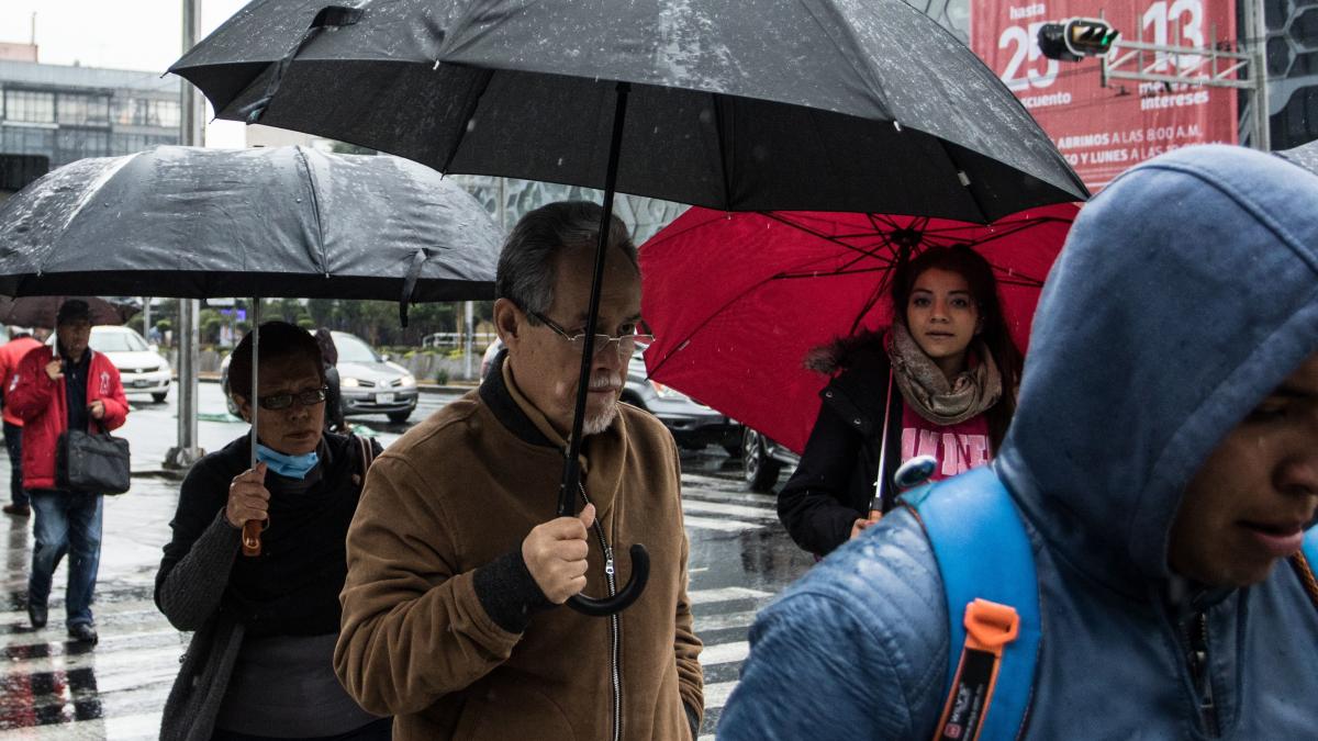 Fuertes lluvias continúan este sábado en CDMX, prevén autoridades; sigue estas precauciones