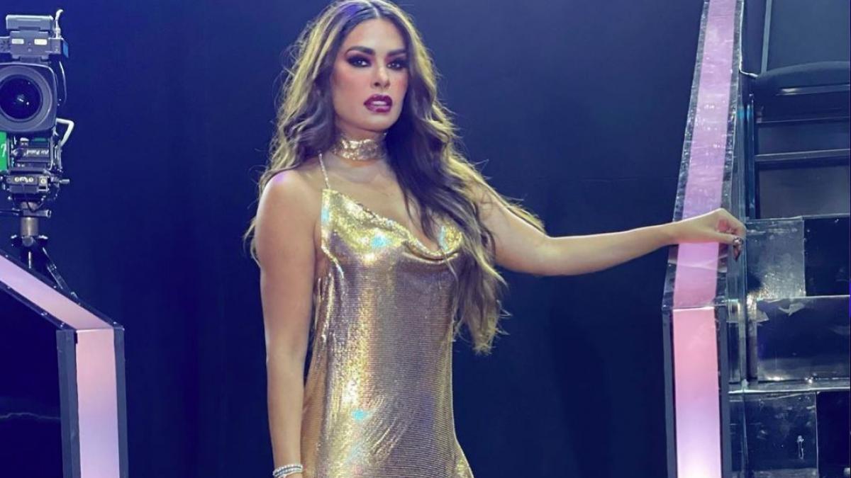 Develan figura de cera de Galilea Montijo y dicen que se parece a Lucía Méndez (FOTOS)