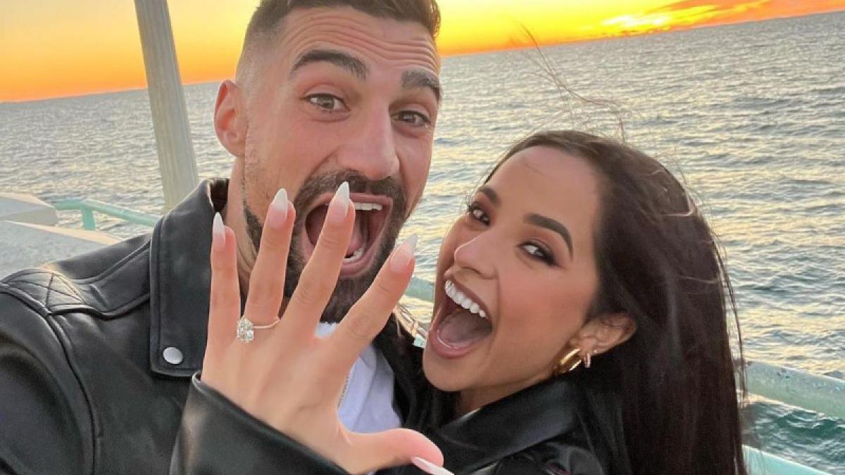 Becky G anuncia que se comprometió con Sebastian Lletget ¿Cuándo se casan?