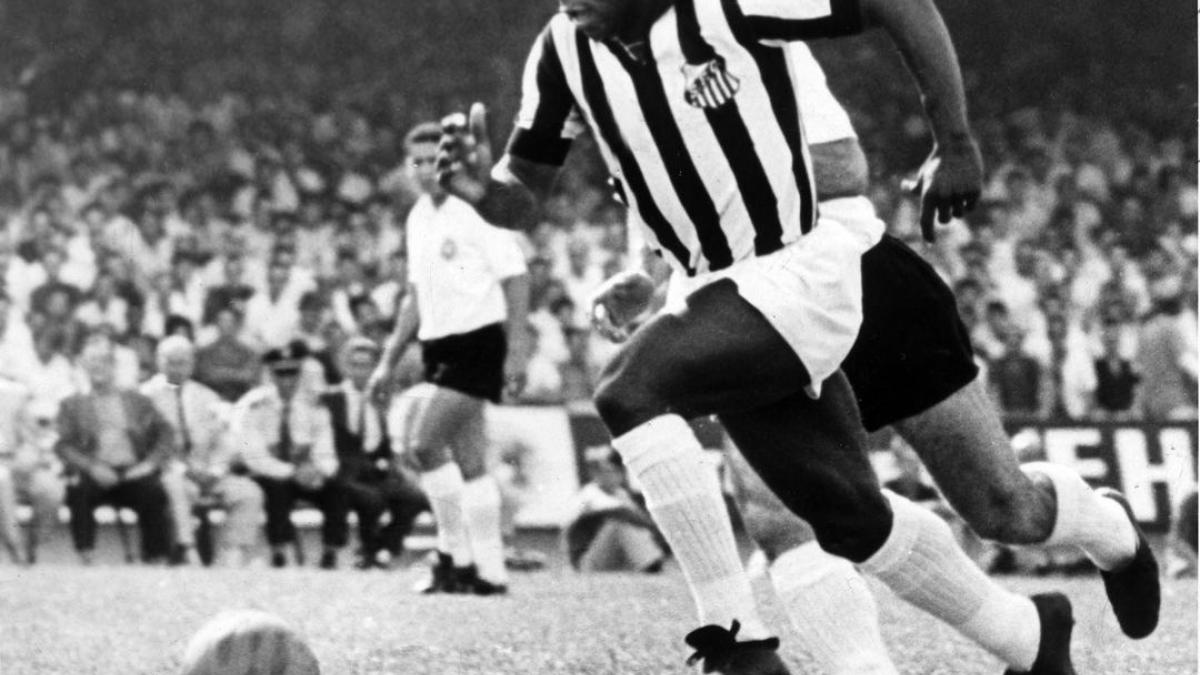 Pelé: Santos de Brasil homenajeará a su más grande leyenda con un hermoso detalle en su playera