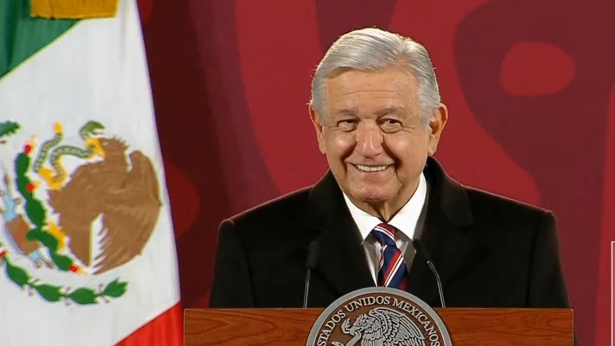 Deuda externa se reestructura para que "no tengan presiones" en 2025, anuncia AMLO