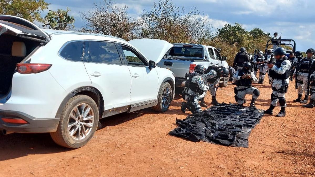 Guardia Nacional detiene a seis hombres que portaban material bélico en Jalisco