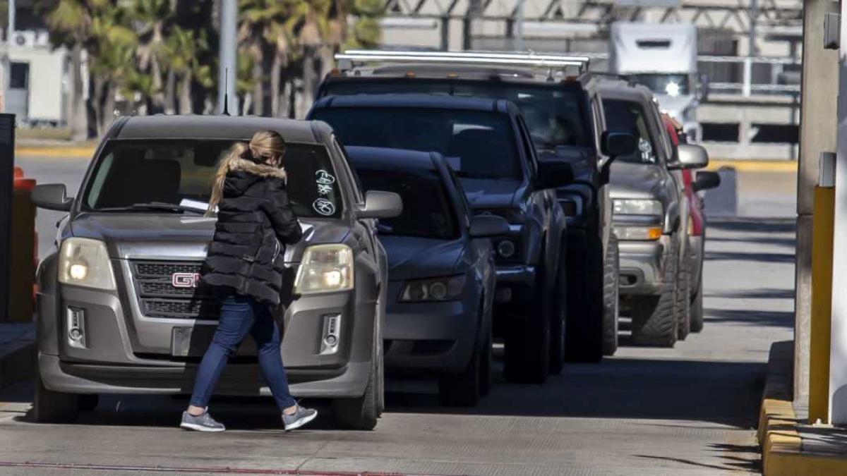 Publican en DOF decreto que amplía periodo para legalizar autos 'chocolate'