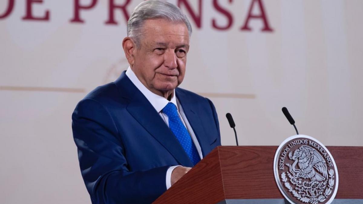 AMLO celebra decisión de EU de extender visas a migrantes