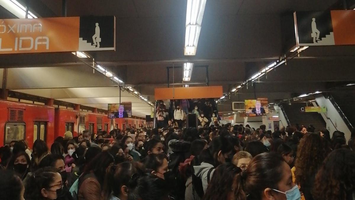 ¿Cómo está el Metro CDMX hoy, lunes 23 de enero? Reportan retrasos en ocho líneas