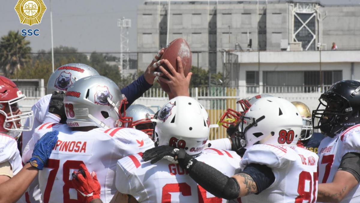 ¡Qué Super Bowl! Policías y presos juegan un partido de americano en el ‘Tazón Humanista’ de la CDMX