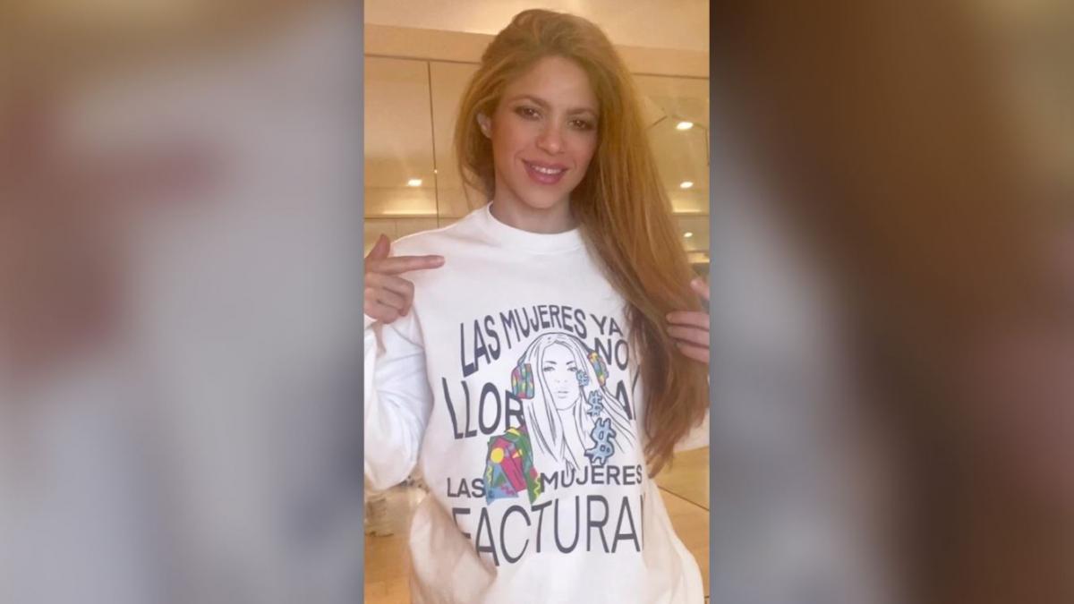 ¡Shakira factura! ¿Cuánto cuesta su sudadera inspirada en su canción contra Piqué?