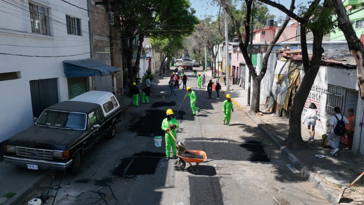 Repavimentación, bacheo, fugas de agua: así funcionará el programa "Bienestar en tu colonia", en Tlalpan