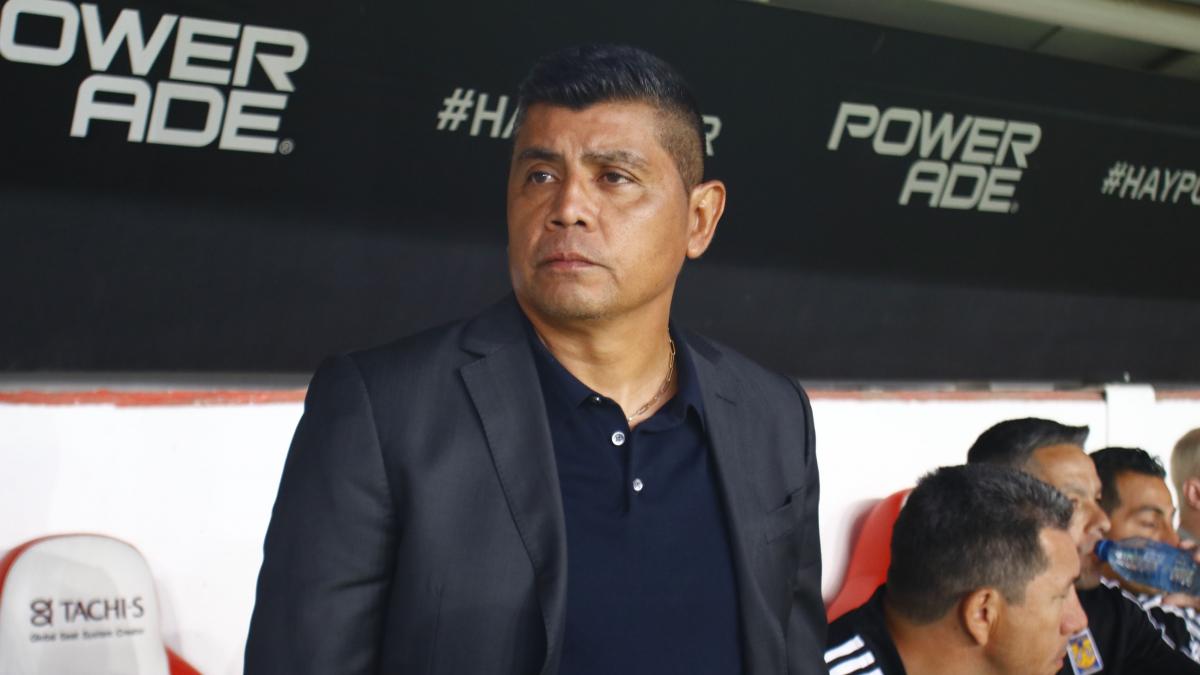 “Chima” Ruiz habría dejado de ser director de Tigres, reportan