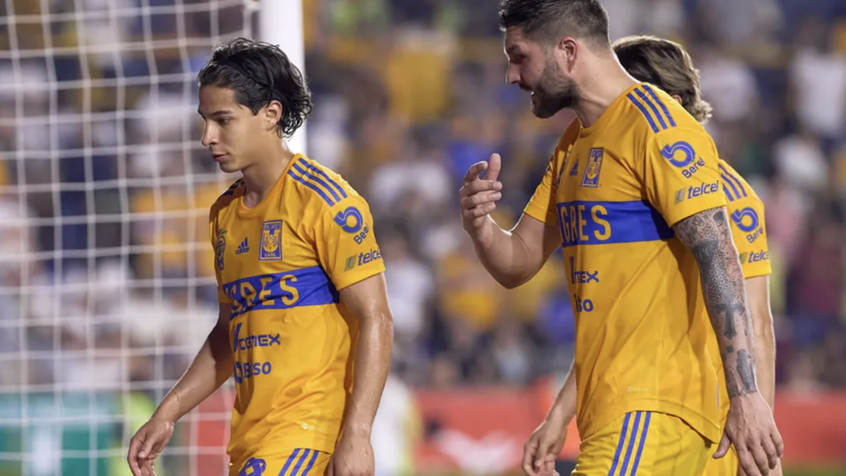 VIDEO: Lainez explota contra Gignac tras reclamos en el Tigres vs América; se rompió el vestidor