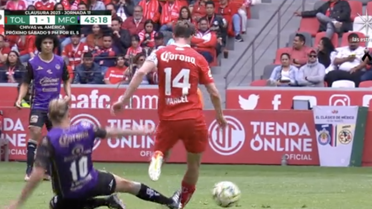 VIDEO: Así fue la terrible plancha de Nicolás Benedetti sobre Marcel Ruiz en el Toluca vs Mazatlán