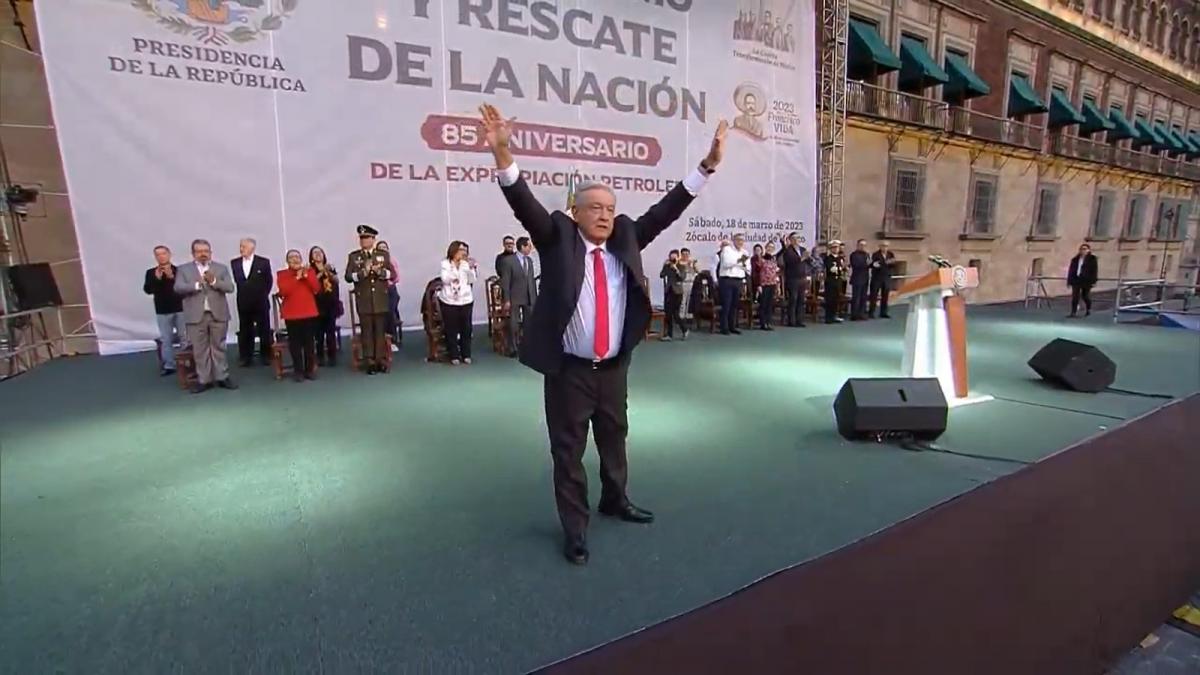 AMLO festeja en el Zócalo el quinto año de su triunfo electoral; sigue el minuto a minuto