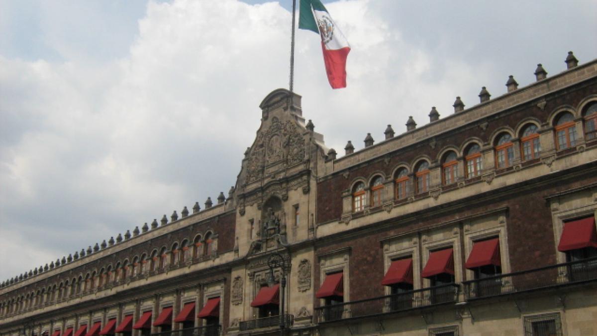 AMLO se reúne con gobernadores de Morena en Palacio Nacional