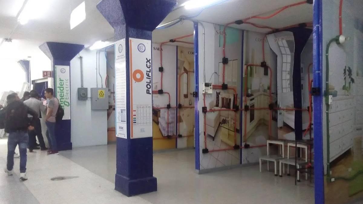 Explosión en Escuela de Electricistas del Centro Histórico deja cuatro lesionados