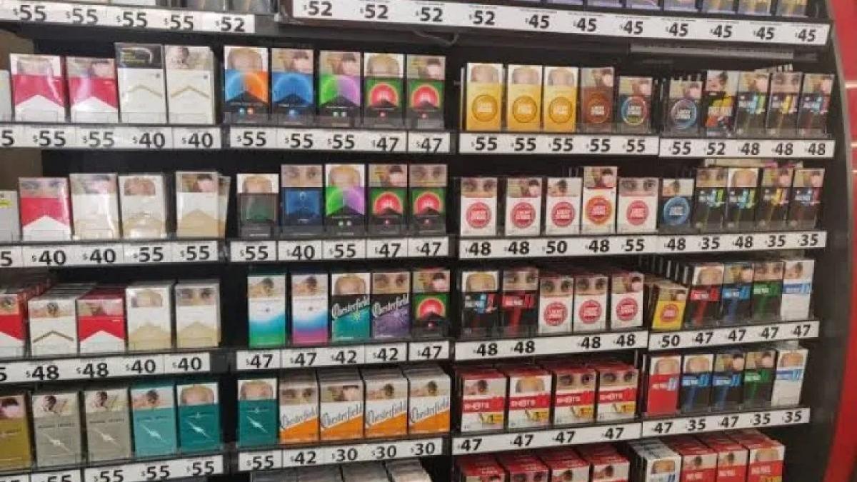 ¿Adiós a la venta de cigarros cerca de escuelas? Proponen prohibir su comercialización a 200 metros