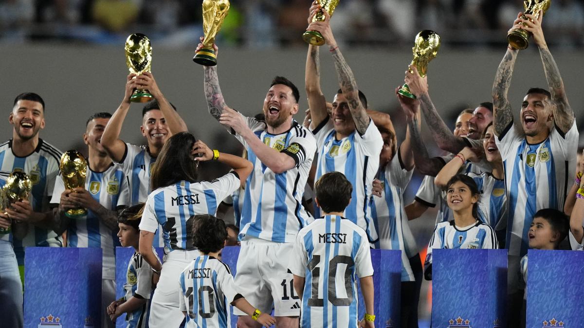 VIDEO: Argentina estrena su corona mundial con un triunfo sobre Panamá; Messi anota y llega a 800 goles en su carrera