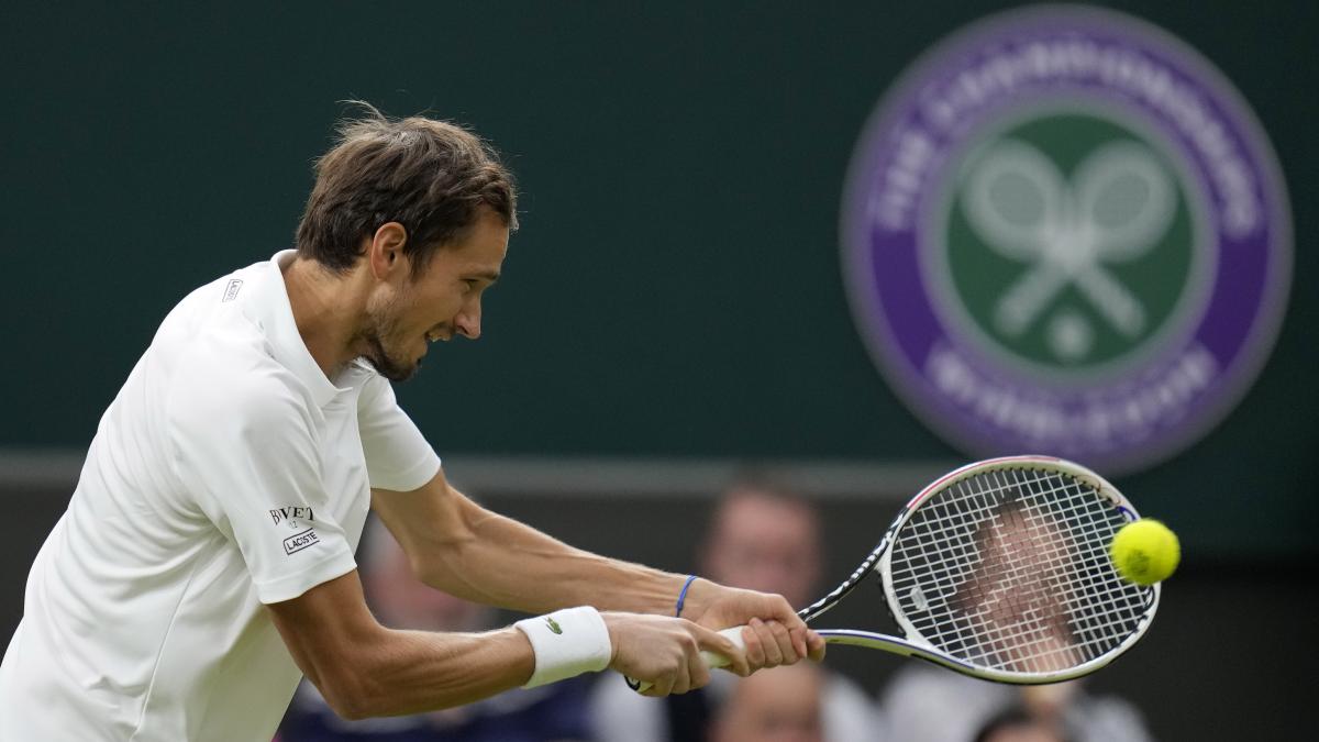 Wimbledon permitirá participación de tenistas rusos como deportistas neutrales