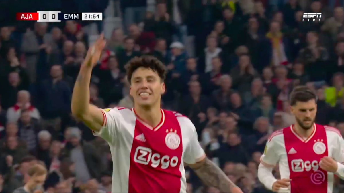 VIDEO: Jorge Sánchez conduce al Ajax a la victoria con un GOLAZO y ya van tres en Países Bajos