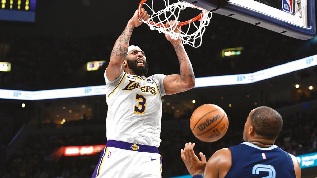 Lakers vence a Grizzlies en arranque de playoffs