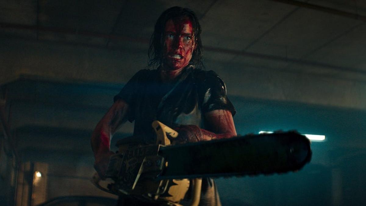 Evil Dead: El despertar, un delirante festín lleno de terror