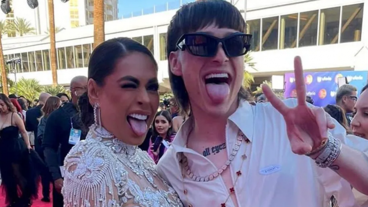 Galilea Montijo presume FOTOS con Peso Pluma tras su humillación en los Latin AMAS 2023