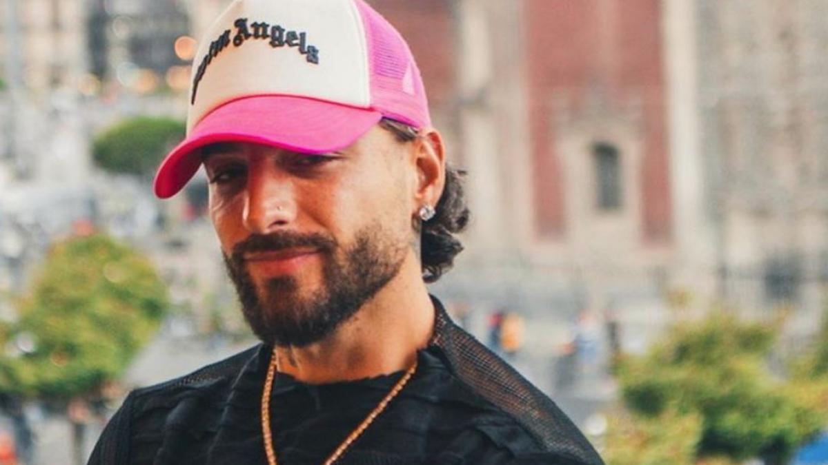 Maluma pasea por el centro de CDMX y nadie se da cuenta porque "todos se visten como él"