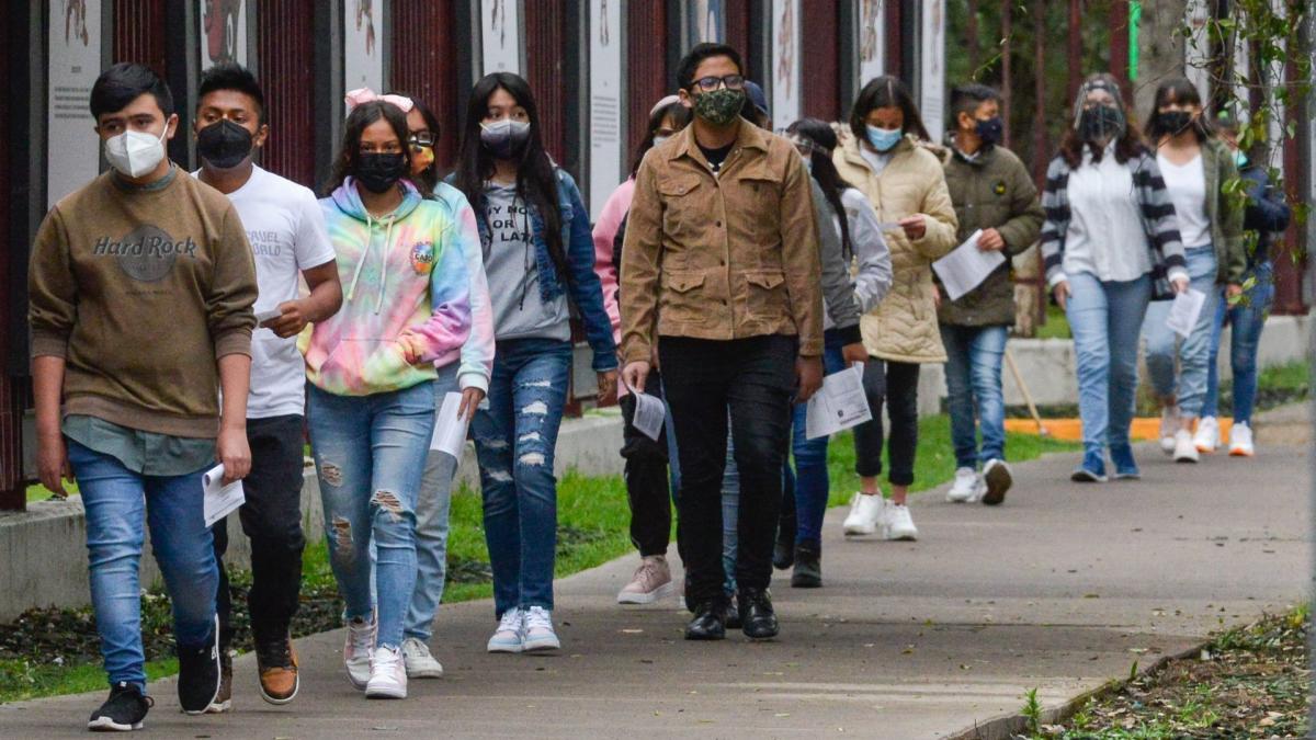 Examen Comipems. Lanzan curso gratuito para ayudar a miles de estudiantes