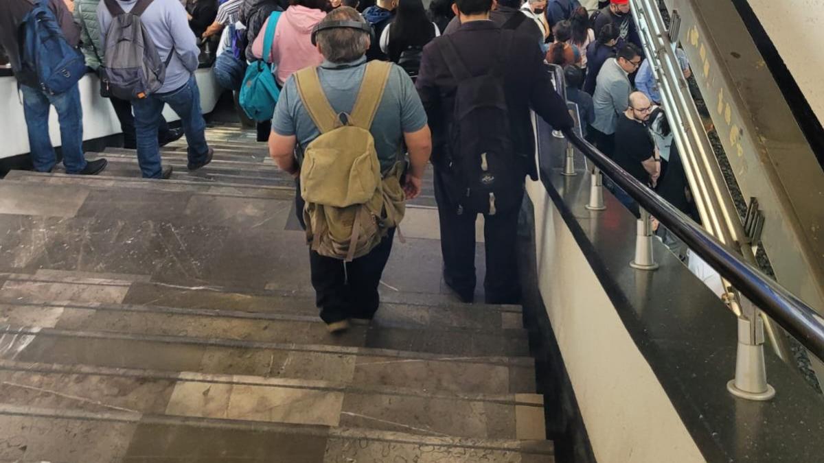 Metro CDMX: Persiste ‘caos’ en Línea 7 e informan retrasos en Línea 3