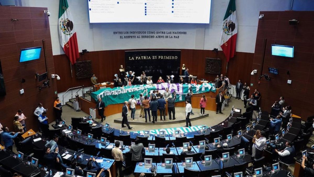 Senado en crisis: entre choques y en sede alterna 4T saca reformas