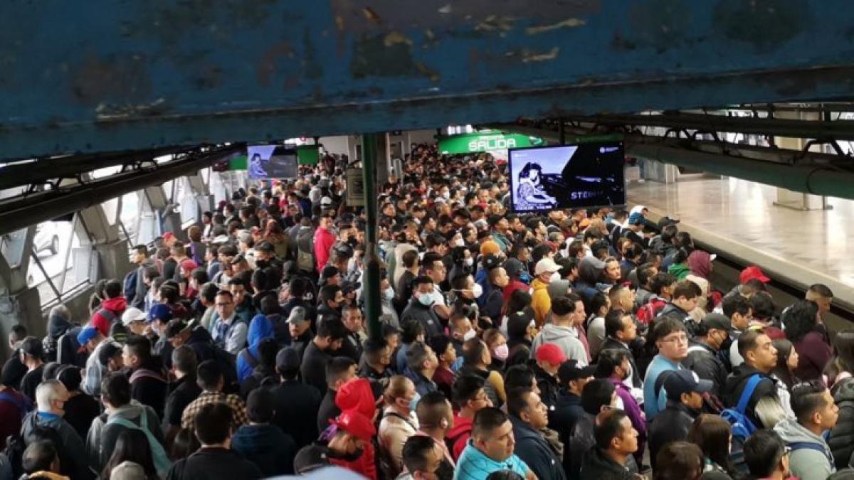 Metro CDMX. Regresan del puente este martes 2 de mayo con retrasos en tres líneas