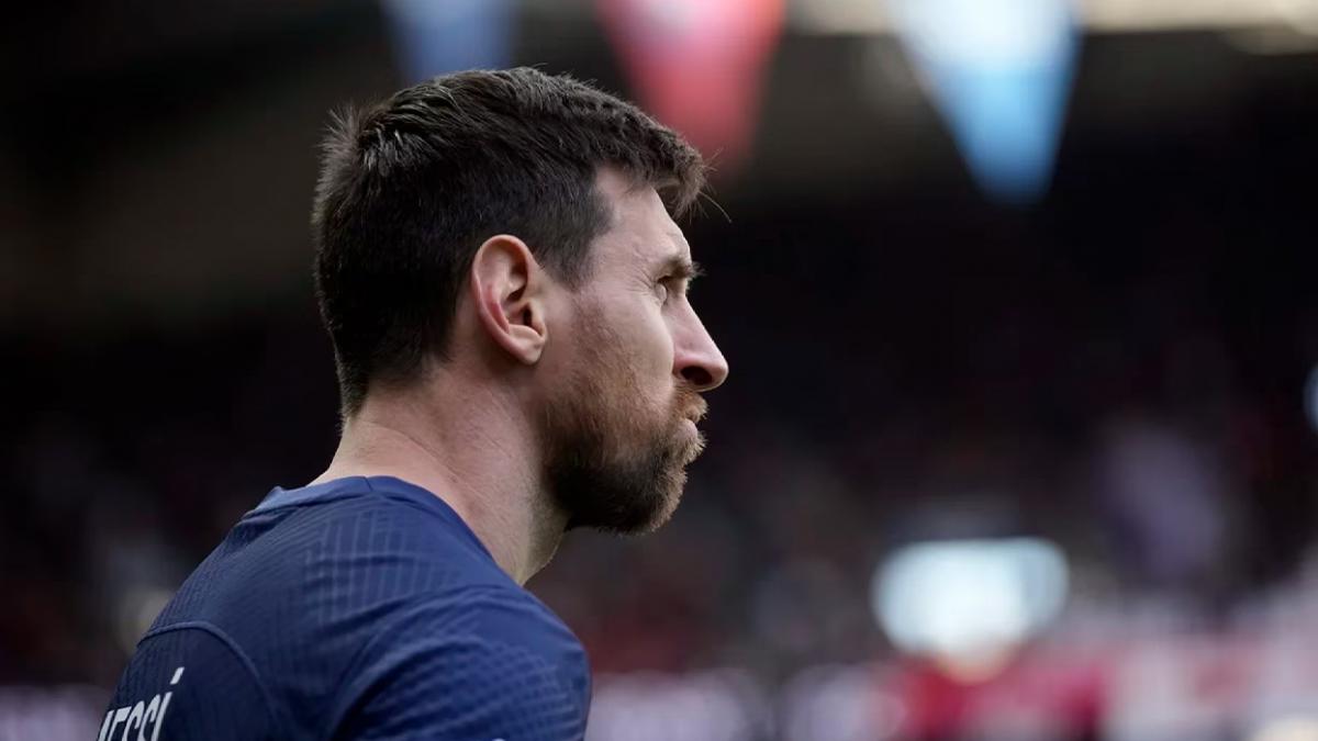 PSG separa a Lionel Messi, no va al entrenamiento y el equipo le pone una dura sanción; sus días están contados