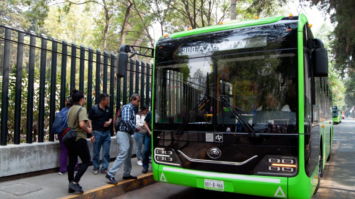 Metro CDMX: Implementan servicio de RTP por cierre de tramo Isabel La Católica - Observatorio de Línea 1