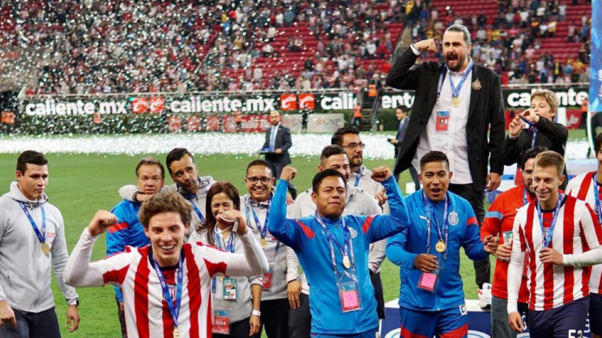 Chivas traerá a una leyenda del futbol mexicano; Amaury Vergara hará todo para complacer a su afición (VIDEO)