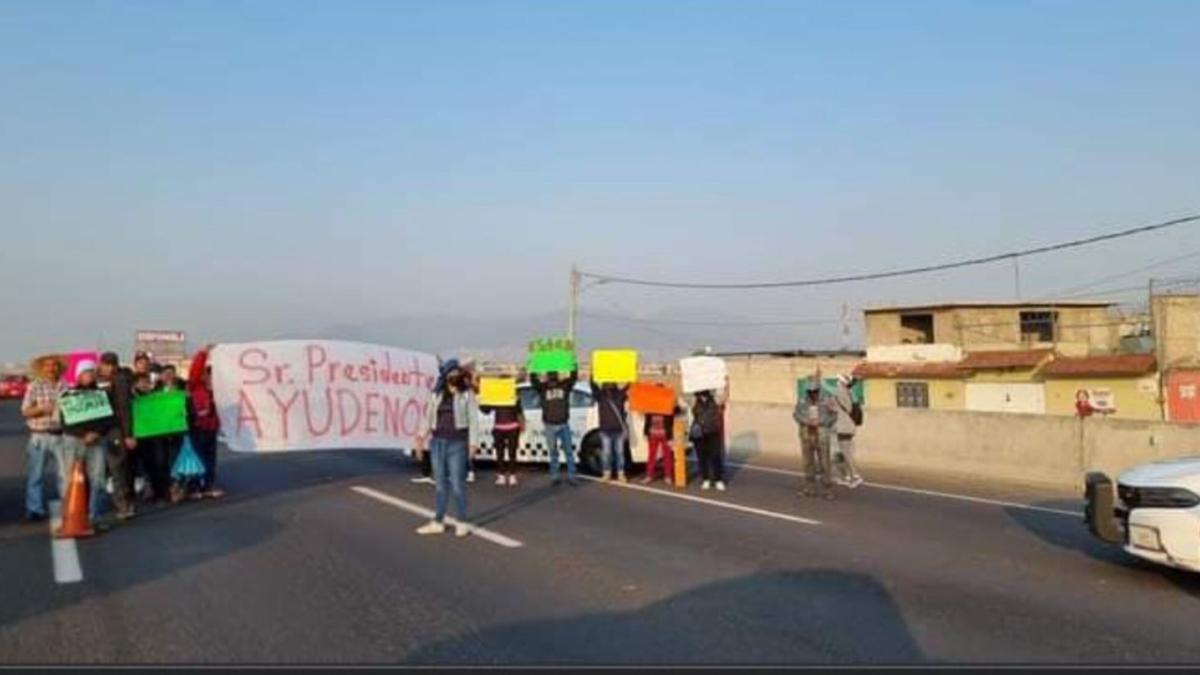 Manifestantes bloquean autopista México-Pachuca en dirección a CDMX