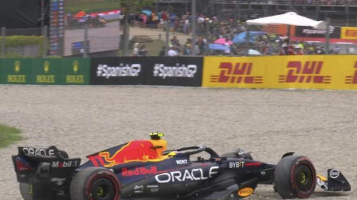 GP de España | VIDEO: Así fue el gravísimo error de Checo Perez que puede costarle otra carrera de pesadilla