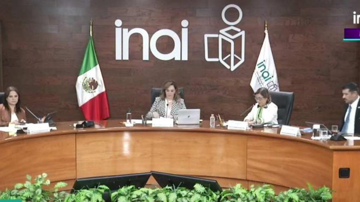 Después de 2 meses, Inai sesiona de manera extraordinaria con 4 comisionados