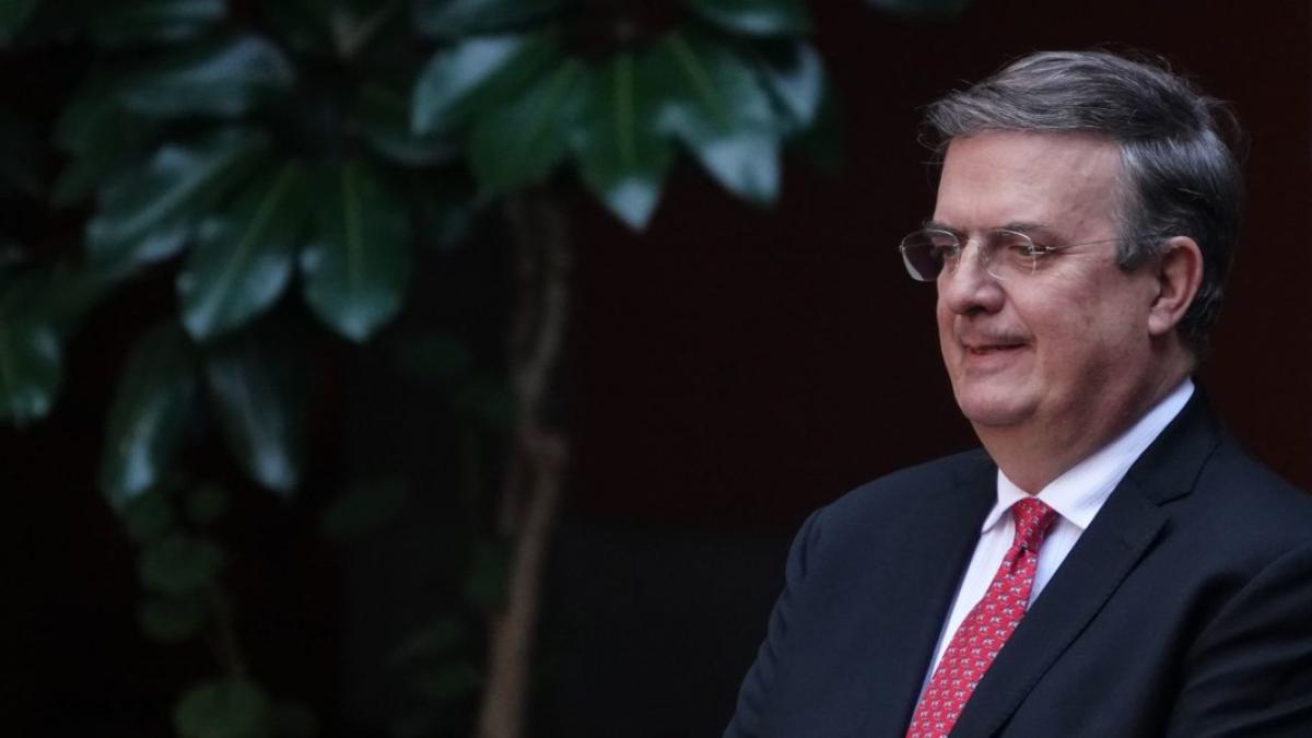 AMLO se reúne con Marcelo Ebrard en Palacio Nacional