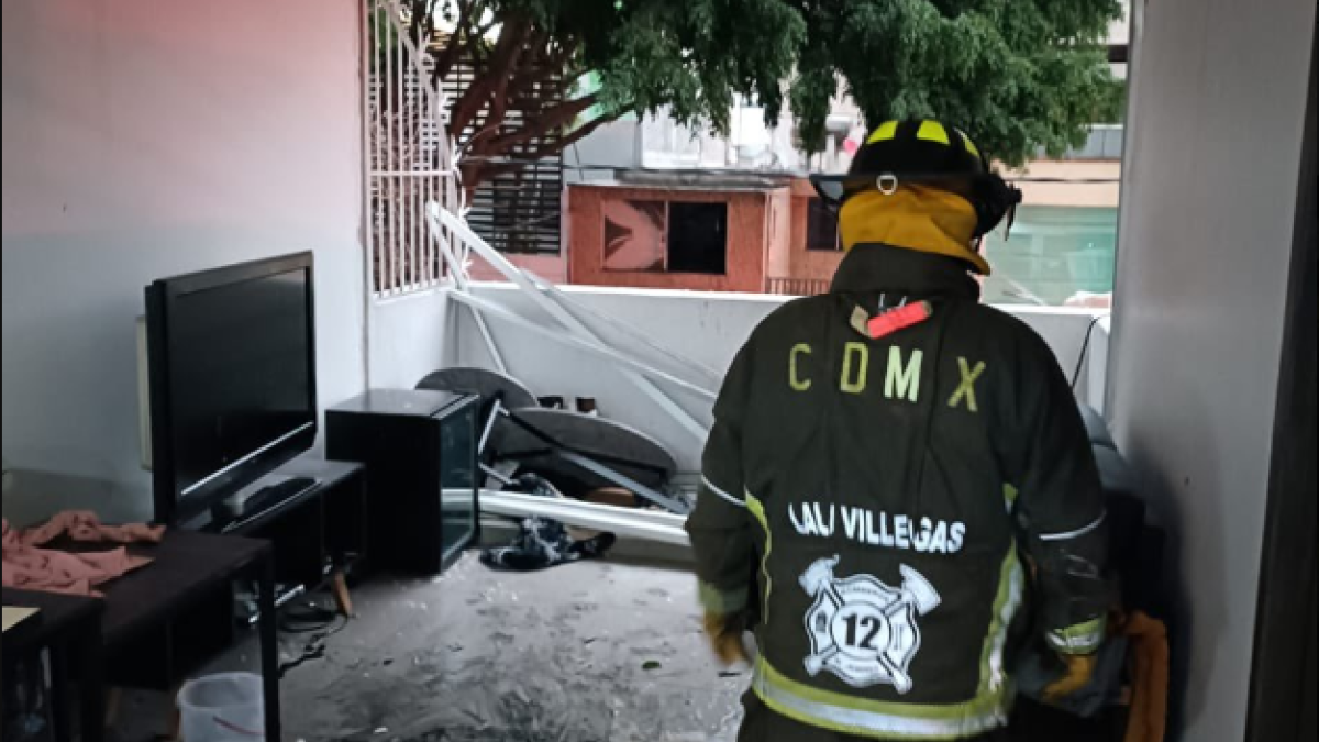 Fuerte explosión en edificio de la colonia Letrán Valle; reportan 1 herido