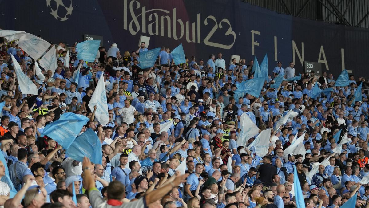 Final Champions League 2023 | Aficionados del Manchester City cantan 'Wonderwall', de Oasis, por promesa de Noel Gallagher